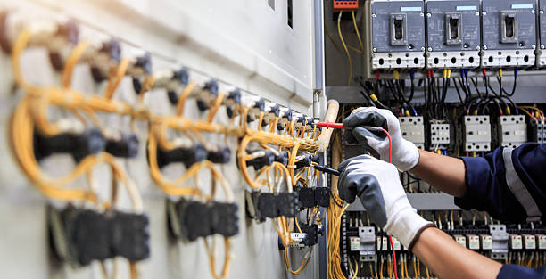 Professional Electrician technician working in Suwanee, GA